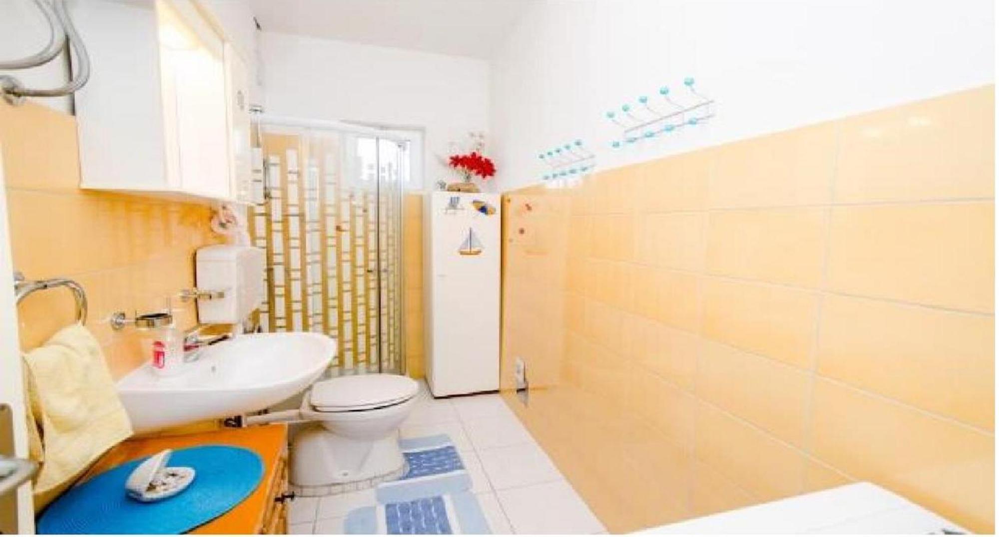 Apartamento Seaside Lux Dugi Rat Habitación foto